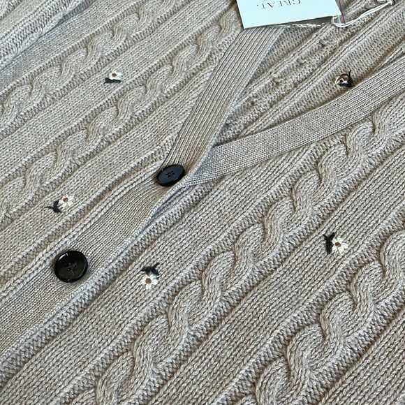 NWT The Great. Oatmeal Embroidered Cardigan Sweater. Size 0. - Picture 9 of 10